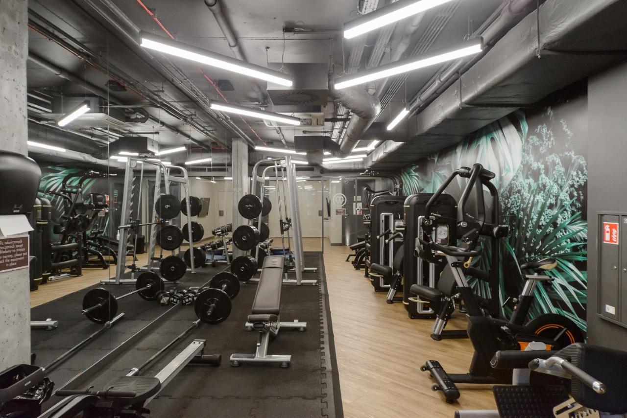 Modern Apartment With Pool Near Golden Terraces 바르샤바 외부 사진