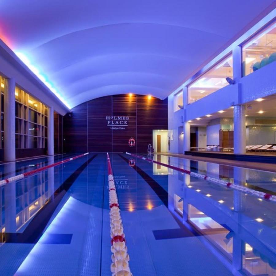 Modern Apartment With Pool Near Golden Terraces 바르샤바 외부 사진